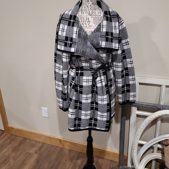 AVA COUTURE black and White oversized plaid chunky sweater jacket w/tie SZ XL - Picture 3 of 11